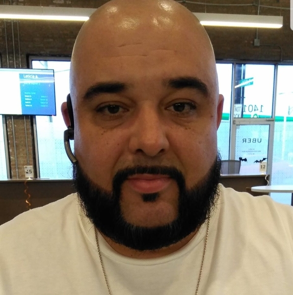 Meet your Posher, Bizz - Picture 1 of 1